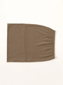 Dettaglio del sottovelo hijab marrone elastico con bordo rifinito e tessuto a maglia - Cuffia Interna Plissettata Elastica Marrone (MSL119-3#)