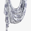 Nahaufnahme eines weichen Voile-Schals mit lila Rosenblumenmustern auf weißem Stoff - Lila-Grau Rose Blumenstil (YW533-1#)
