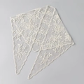 Velo de novia de encaje blanco con bordados florales y elegantes bordes festoneados - 135*45cm / Beige (VS769-11)