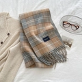 Classic British plaid scarf in khaki and grey with soft fringe and elegant label - Tan
