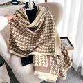 Thick beige and brown houndstooth scarf featuring long fringe and soft fabric - Multicolor Brown