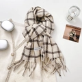 Plaid cashmere scarf in beige and charcoal grey with elegant fringed ends - 65-180CM / Oatmeal