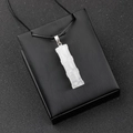 Pendentif en pierre semi-précieuse blanche translucide forme bambou avec cordon noir - Cristal blanc
