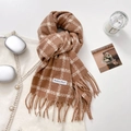 Brown and white checkered cashmere scarf with fringe details and woven label - 65-180CM / Brown