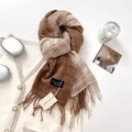 Classic beige and dark brown checkered scarf with fringe tassels and woven label - 65-180CM / Brown Gradient