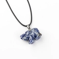 Pendentif rhinocéros en pierre de sodalite bleue naturelle avec cordon noir tressé - Pierre à Points Bleus 1pc