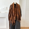 Écharpe rétro en jacquard tons marron et caramel avec franges et motifs nature - Café Foncé / 180x65cm