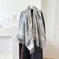 Retro grey and white jacquard cashmere-feel shawl with elegant tassel fringe - Gray / 180x65cm