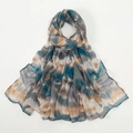 Dettaglio della sciarpa in voile leggero con motivi graffiti astratti blu e ocra - Tie-Dye Verde Scuro (VE002-2#)