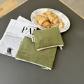 Lot de trousses à maquillage en velours côtelé vert avocat avec fermeture éclair - Petit / Vert olive