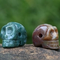 Pendentifs crâne en agate mousse et jaspe sanguin pour bijoux DIY d'Halloween - Agate d'Inde