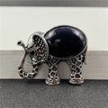 Elephant brooch with vintage silver finish and large oval blue aventurine stone inlay - Blue Goldstone Elephant Style (Synthetic)