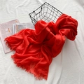 Écharpe rouge vif en coton et lin avec bordures à franges pour femmes - Rouge