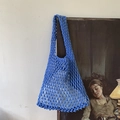 Handmade woven mesh tote bag in blue, featuring a thick rope knot design for a casual look - Blue (with inner bag)