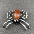 Broche pendentif araignée avec gemme cornaline orange et finition argentée vintage - Agate rouge