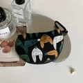 Embroidered black canvas earphone pouch with beanie pattern and black carabiner - Black Fox