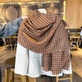 Plaid cashmere-feel scarf with tassels in deep brown houndstooth check pattern - Khaki
