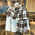 Britisches Karo-Schal in Braun und Beige mit weichen Fransen-Details - 180x65cm / Beige Kaffee