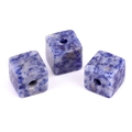 Blaue Sodalith-Quadratperlen aus Naturstein mit Loch für DIY-Schmuckherstellung - Blauer Punkt Jaspis