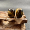 Set of two polished tiger eye crystal barrel beads with golden chatoyancy finish - 1 Piece / Tiger's Eye