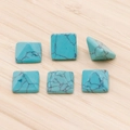 Piramidi di turchese blu con trama a matrice nera per la creazione di gioielli fai-da-te - Turchese Blu Sintetico