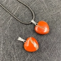 Collana con ciondolo a cuore in diaspro rosso con pietre naturali e cordino intrecciato - Pietra Arcobaleno