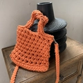 Mini borsa all'uncinetto arancione fatta a mano con tracolla intrecciata in cotone - Arancione