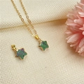 Collana a stella dorata con ciondolo in rubino zoisite naturale su lino - Rubino Sintetico in Zoisite (1 pz)