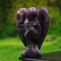 Engel-Statuette aus lila Rhodonit mit natürlichen gestreiften Kristallmustern - Amethyst (2 Zoll Amethyst 1 STK)