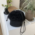 Handgefertigte schwarze Korbtasche mit elegantem Spitzen-Netzbesatz und Kordelzug - Schwarz