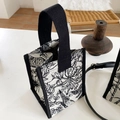 Mini canvas tote bag with black and white floral prints and black woven handles - Graffiti / Mini Size