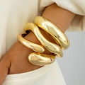 Bracciale rigido a spirale dorato spesso minimalista con finitura lucida a specchio - Bracciale Rigido Singolo a Spirale Minimalista (31651-bra-G-EP)
