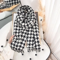 Klassischer schwarz-weißer Hahnentritt-Schal mit weichen Fransen für Herbst und Winter - 65*180CM / Schwarz Weiß