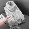 Sciarpa floreale grigia e bianca con frange in finto cashmere per l'autunno inverno - 67*180cm / Verde Erba