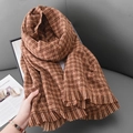 Écharpe tricotée à motif pied-de-poule marron avec franges pour l'automne et l'hiver - Chameau