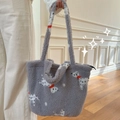 Borsa tote grigia in pelliccia sintetica con stampa dalmata per il pendolarismo - Borsa in Peluche Grigia Cane Maculato Versatile Doppio Uso