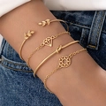 Detail von vierteiligem goldenem Armband-Set mit Blatt-Manschette und Anhängern - Gold Blatt Geometrisches 4-teiliges Set (6115)