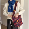 Sac fourre-tout en molleton avec patchwork d'étoiles rétro coloré pour l'automne - Sac Seau Bandoulière Peluche Ethnique Rouge Foncé