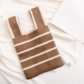 Bolso de punto con rayas marrones y beige con asa de nudo suave estilo informal - Caqui