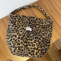 Plush leopard print hobo bag with large capacity and soft faux fur texture for winter - Brown Leopard Style