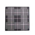 Elegante foulard in seta pied-de-poule bianco e nero con accenti di linee rosa - Patchwork Viola