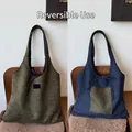 Dettaglio borsa shopper reversibile in tela leopardata con chiusura a fiocco chic - Borsa Reversibile Leopardata Verde