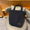Borsa tote in tela nera a pois bianchi con etichetta in metallo fatta a mano chic - Stile a Pois Neri