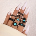 Set di otto anelli neri boho con pietre turchesi e motivi geometrici vintage - Set da 8 Pezzi Stile Bohémien Turchese (23682-black)