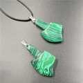 Malachite green stone axe pendant necklace with natural striped pattern and silver clasp - Malachite (Synthetic)