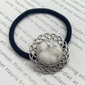 Élastique à cheveux avec pendentif en argent vintage et pierre turquoise blanche - Howlite