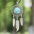 Collar étnico atrapasueños con piedra turquesa y colgantes de plumas plateadas - Rosa oro / Turquesa Azul Sintética