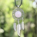 Collar atrapasueños bohemio con plumas de plata y piedra de cuarzo rosa natural - Rosa oro / Cuarzo rosa