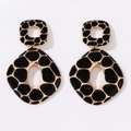 Boucles d'oreilles pendantes géométriques creuses rétro avec motif léopard noir et or - Boucles d'Oreilles Pendantes Creuses Géométriques Imprimé Girafe Or Noir (20373-1)