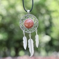 Colgante atrapasueños plateado con piedra de arena dorada y plumas metálicas - Rosa oro / Piedra de Oro Sintética
